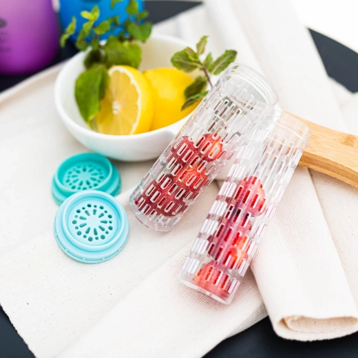 Infuseur pour une eau aromatisée naturellement