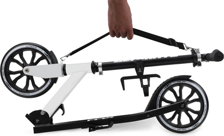Structure pliable et sangle pour un transport facile