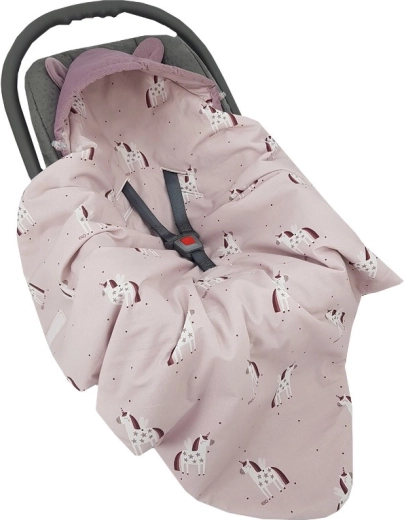 Fixation sûre dans le siège auto sans desserrer les ceintures