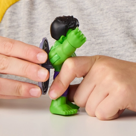 Taille compacte adaptée à la main d’un enfant