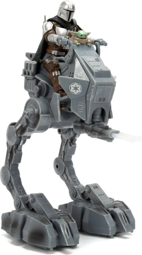 Mandalorian et Grogu à bord