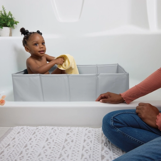 Un bain confortable pour un enfant en pleine croissance