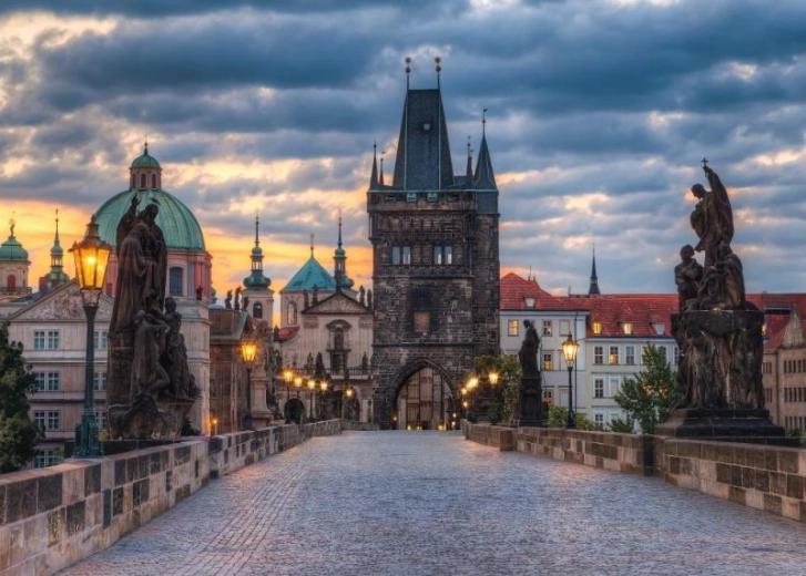 Puzzle Prague – promenade sur le pont Charles, 1000 pièces