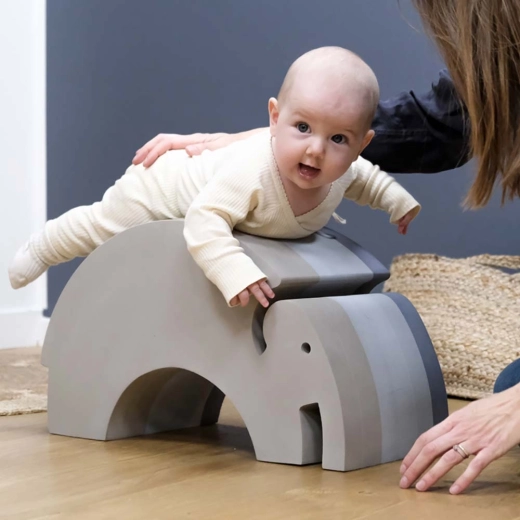 Un jouet d’équilibre qui grandit avec l’enfant