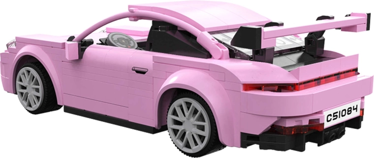 Design sportif et détails fonctionnels