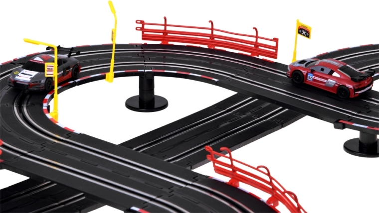 Circuit de course à plusieurs niveaux