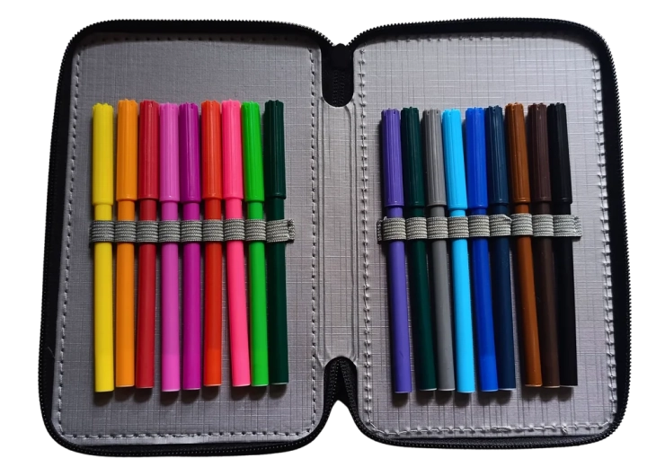 Équipement pratique et rangement sûr des fournitures