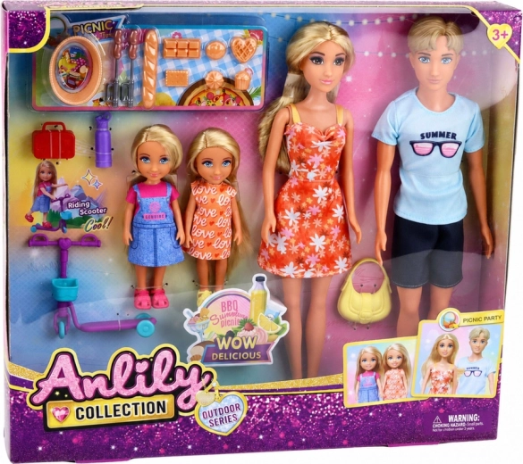 Ensemble familial de 4 poupées pour le jeu de rôle