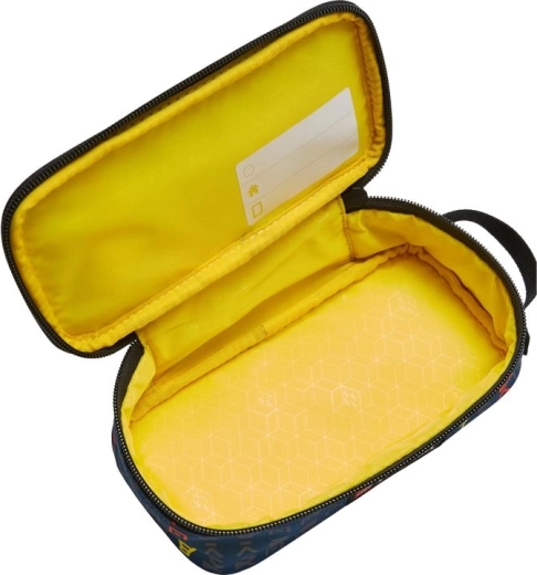 Agencement spacieux et bien organisé