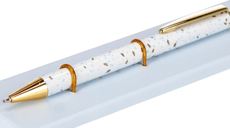 Design élégant avec détails dorés