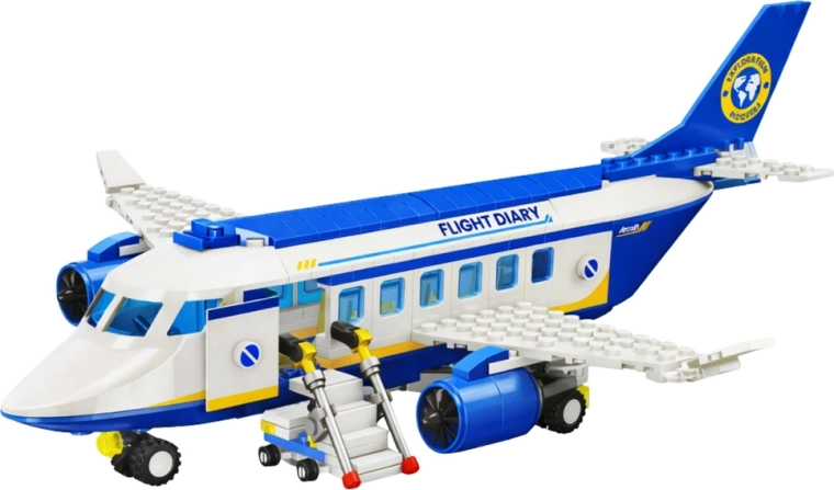 Deux modèles avec un seul set : avion ou robot