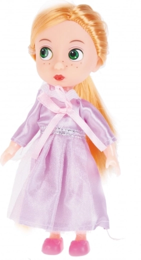 Apparence détaillée et robe en tissu