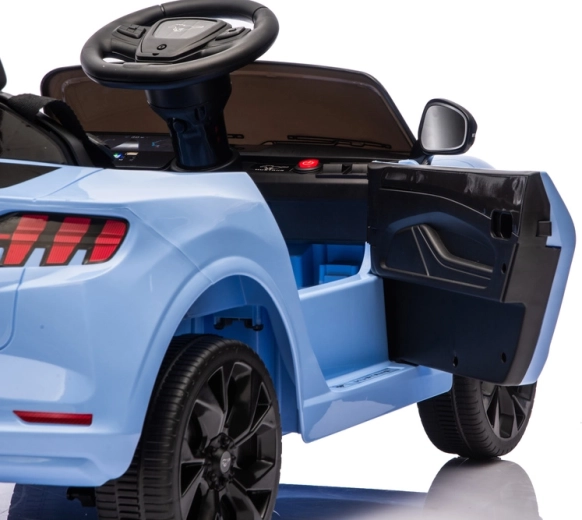 Montée facile grâce aux portes ouvrantes