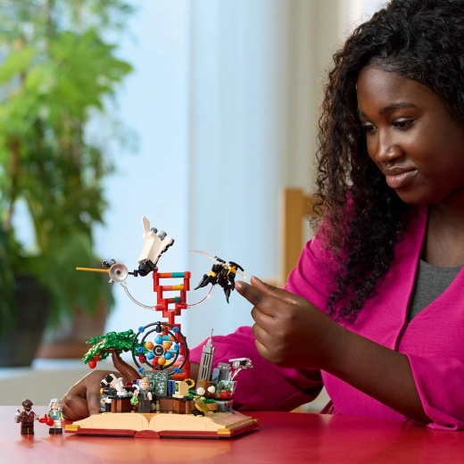 Des scientifiques emblématiques en minifigurines