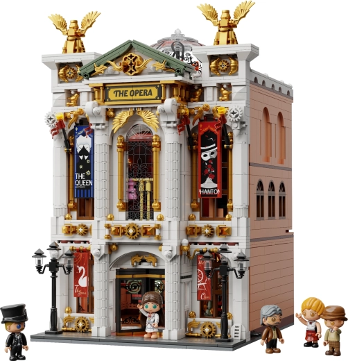 Façade opulente de l’opéra avec de riches détails