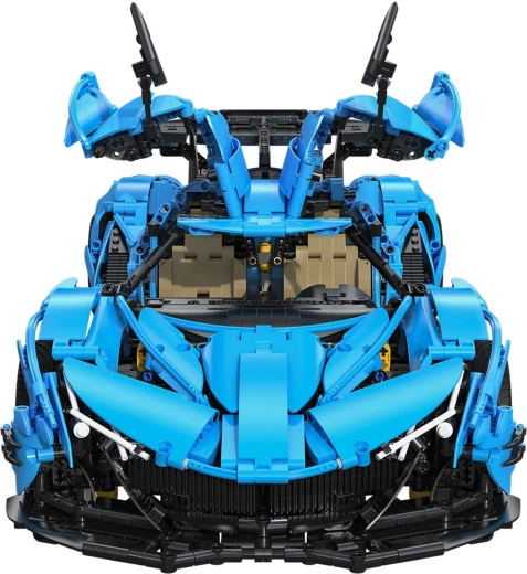 Intérieur détaillé et allure sportive