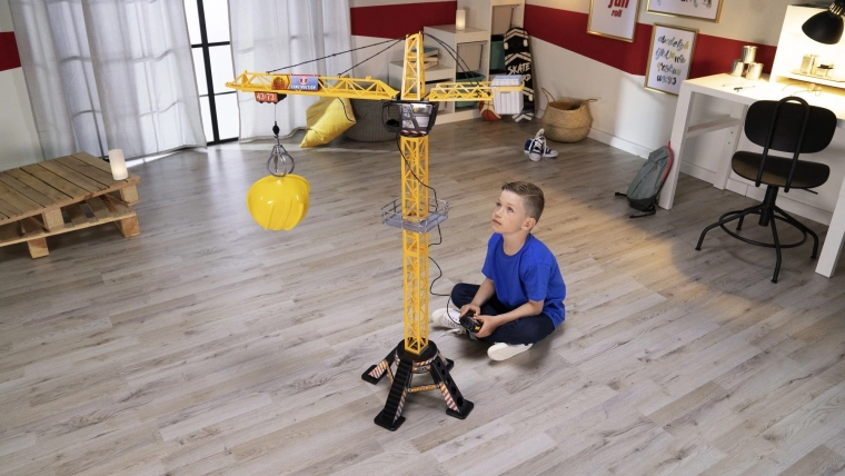 Grande grue pour jouer sur un chantier