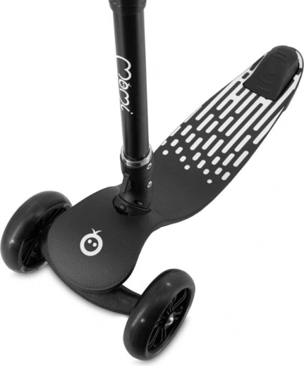 Stabilité des trois roues et surface antidérapante