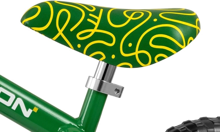 Selle souple réglable pour le confort pendant la croissance