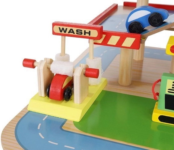 Station de lavage, station-service et caisse à tickets