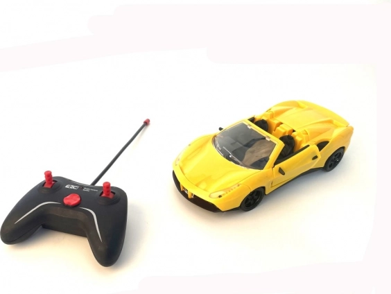 Voiture RC sportive à l'échelle 1:18