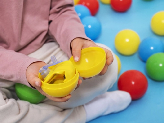 50 balles et 4 surprises pour l’exploration sensorielle