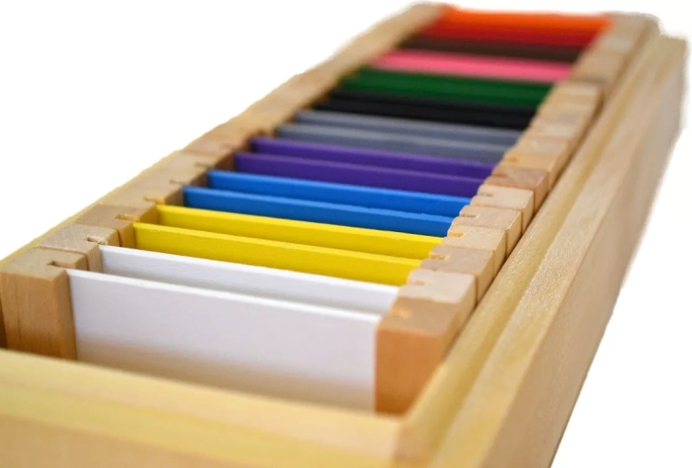 Boîte pratique pour un rangement clair et un travail par paires