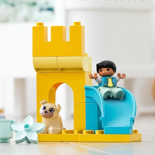 Toboggan et arche pour un jeu dynamique