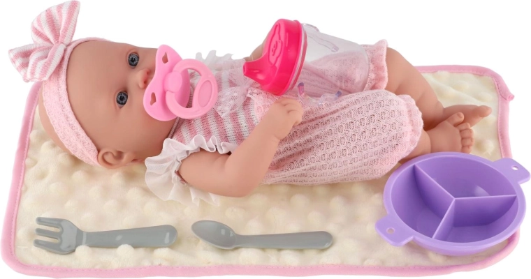 Jeu de soins pour bébé