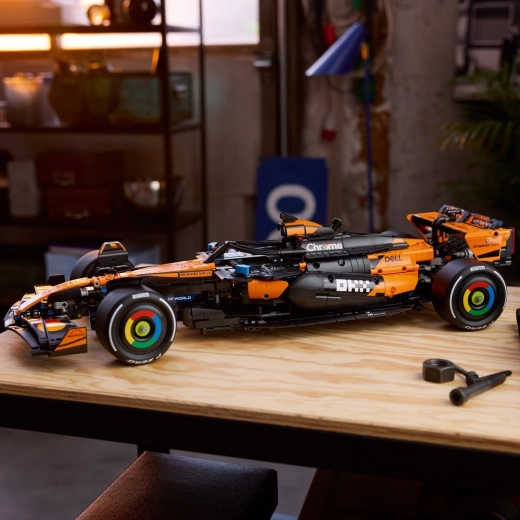 DRS fonctionnel et moteur V6 apparent