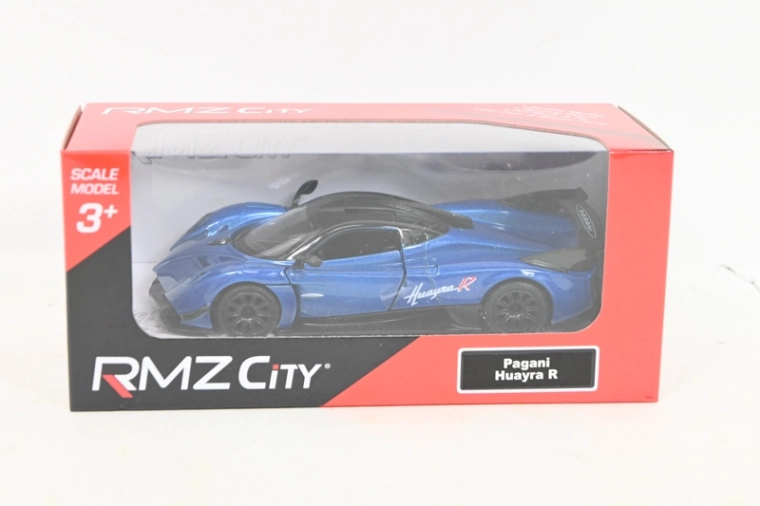 Modèle de voiture Pagani Huayra R en bleu
