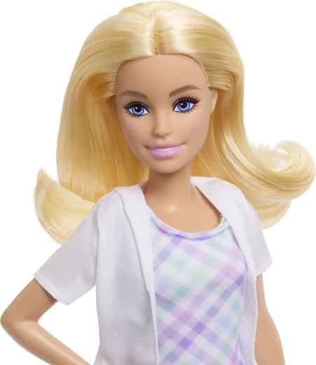 Poupée Barbie en tenue de carrière