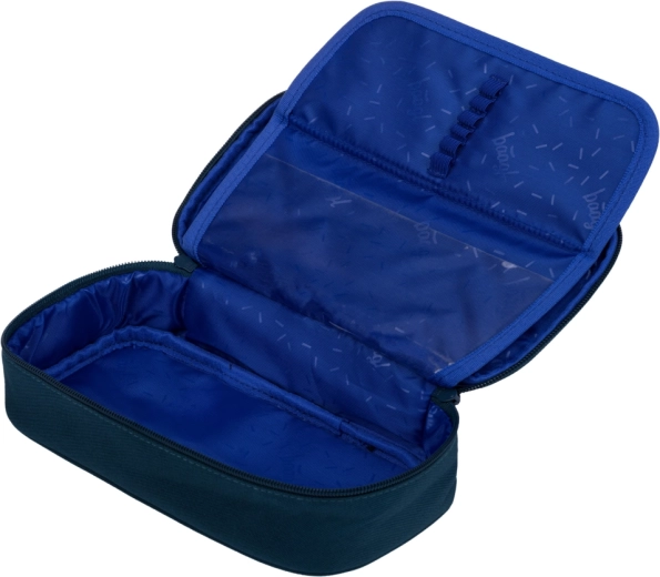 Trousse spacieuse et rangement astucieux des fournitures