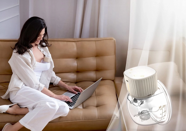 Tirage discret mains libres dans le soutien-gorge