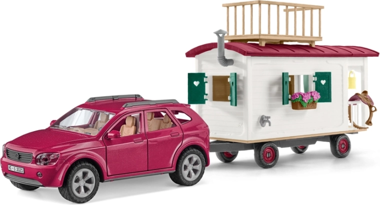 Caravane sur la route – prête à être tractée