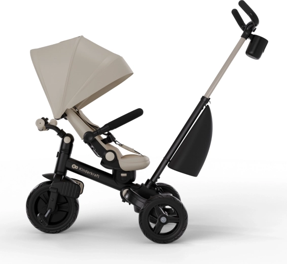 Conduite confortable par le parent et accessoires pour les promenades