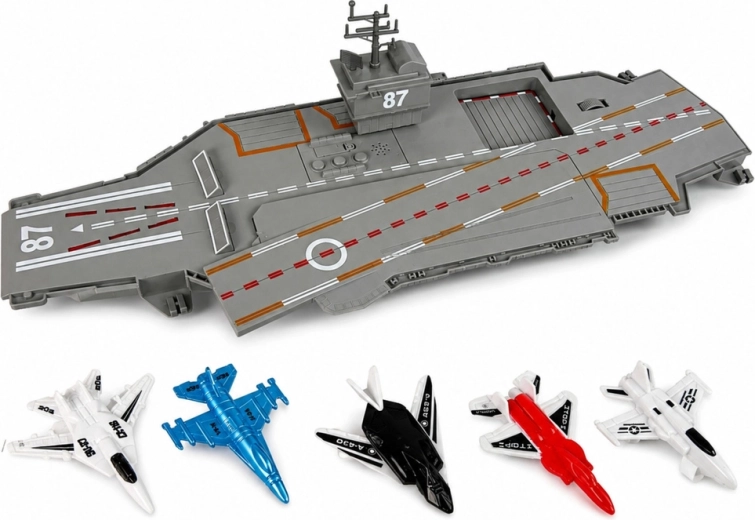 Cinq avions de chasse inclus