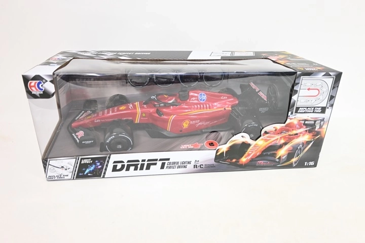 Formule de course RC avec pack batterie