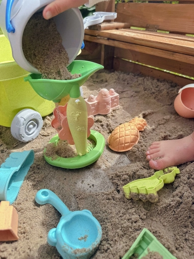 Moulin avec tamis pour l’eau et le sable