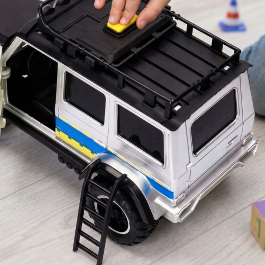 SUV de police avec lumières et sons