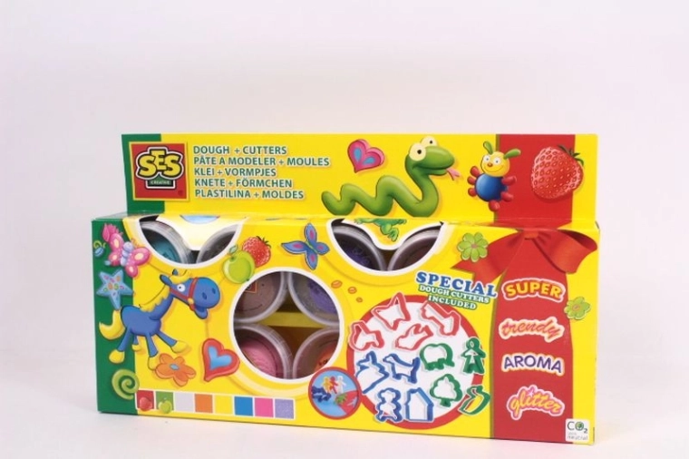 Coffret de pâte à modeler SES 8×90 g avec moules (12 pcs)