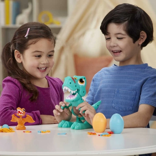 Jeu créatif sur le thème des dinosaures