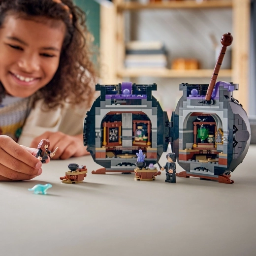 Chaudron ouvrant avec salle secrète