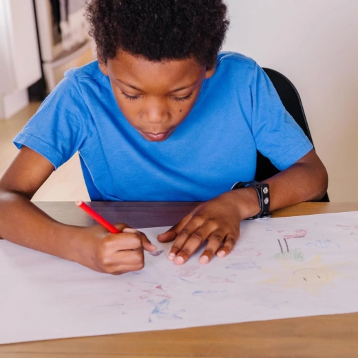 Coloriage et personnalisation avec des crayons