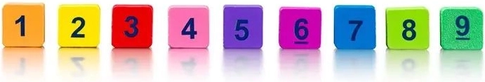 Cubes colorés avec chiffres
