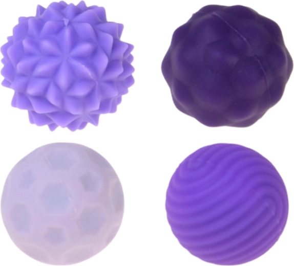 4 textures différentes pour une riche stimulation sensorielle