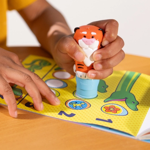 Tampon tigre qui imprime des autocollants