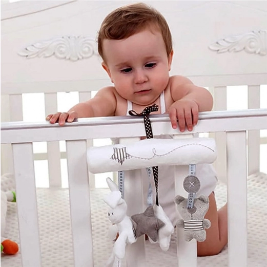 Installation facile sur poussette et lit