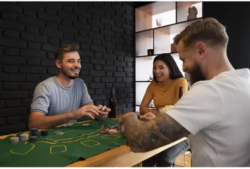 Tapis vert comme table de poker partout