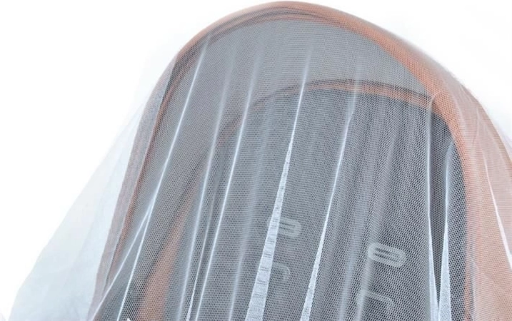 Maille fine anti-insectes, sans limiter la ventilation